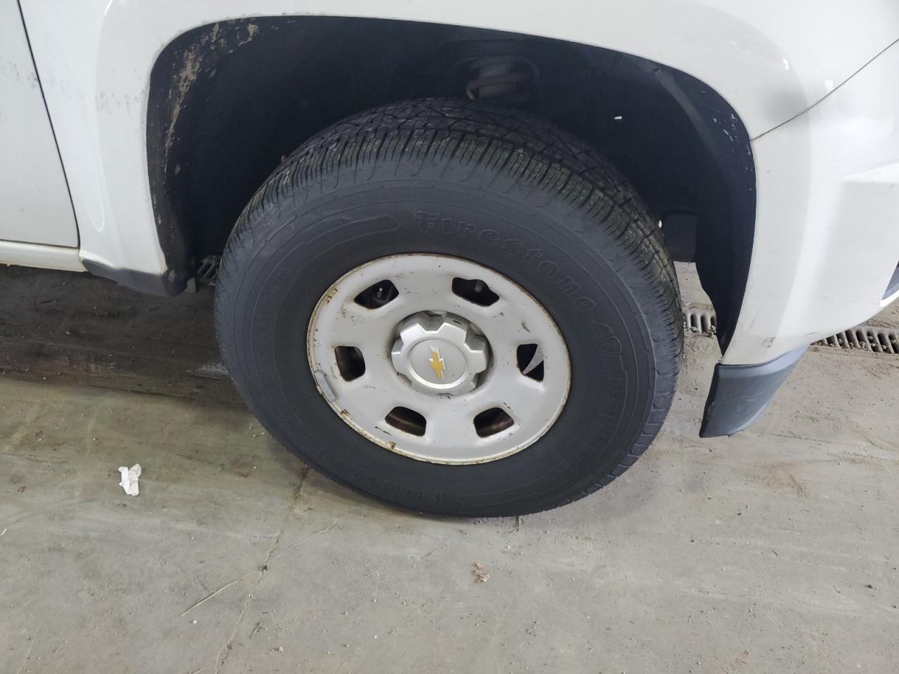 2015 Chevrolet Colorado Белый vin: 1GCHSAEA3F1178878 Damage: Right Front Wheel, Curb Rash, > 12 Inches
