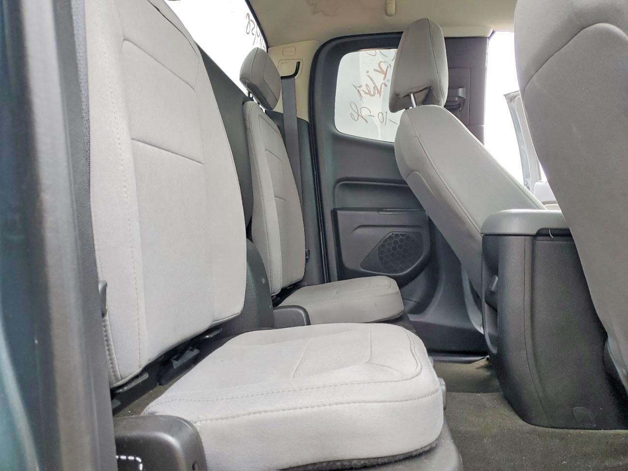 2015 Chevrolet Colorado Gray vin: 1GCHSAEA4F1229529