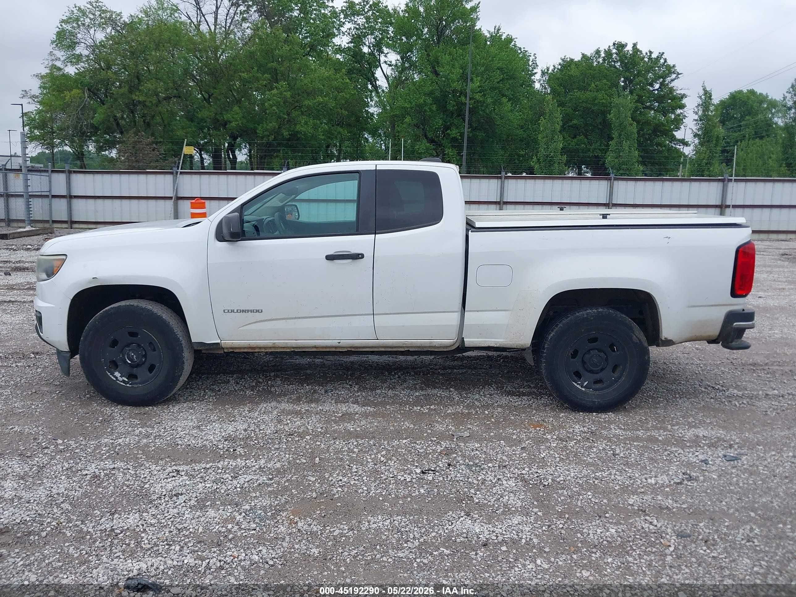 2015 Chevrolet Colorado Wt White vin: 1GCHSAEA9F1150860