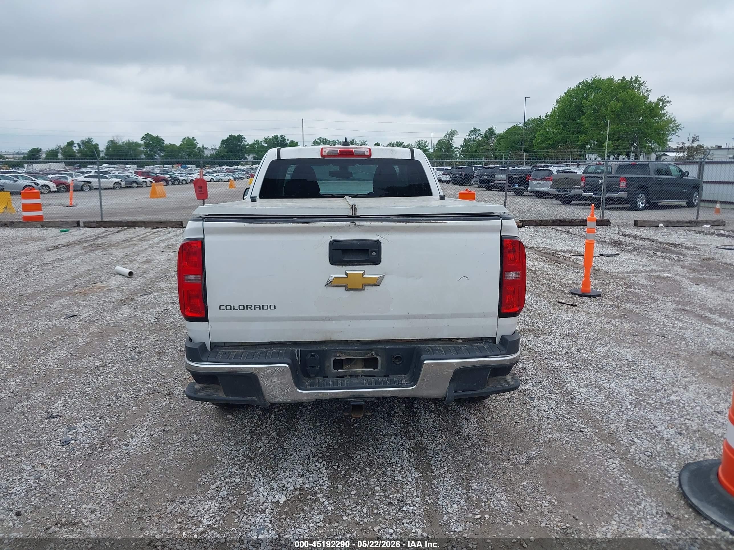 2015 Chevrolet Colorado Wt White vin: 1GCHSAEA9F1150860