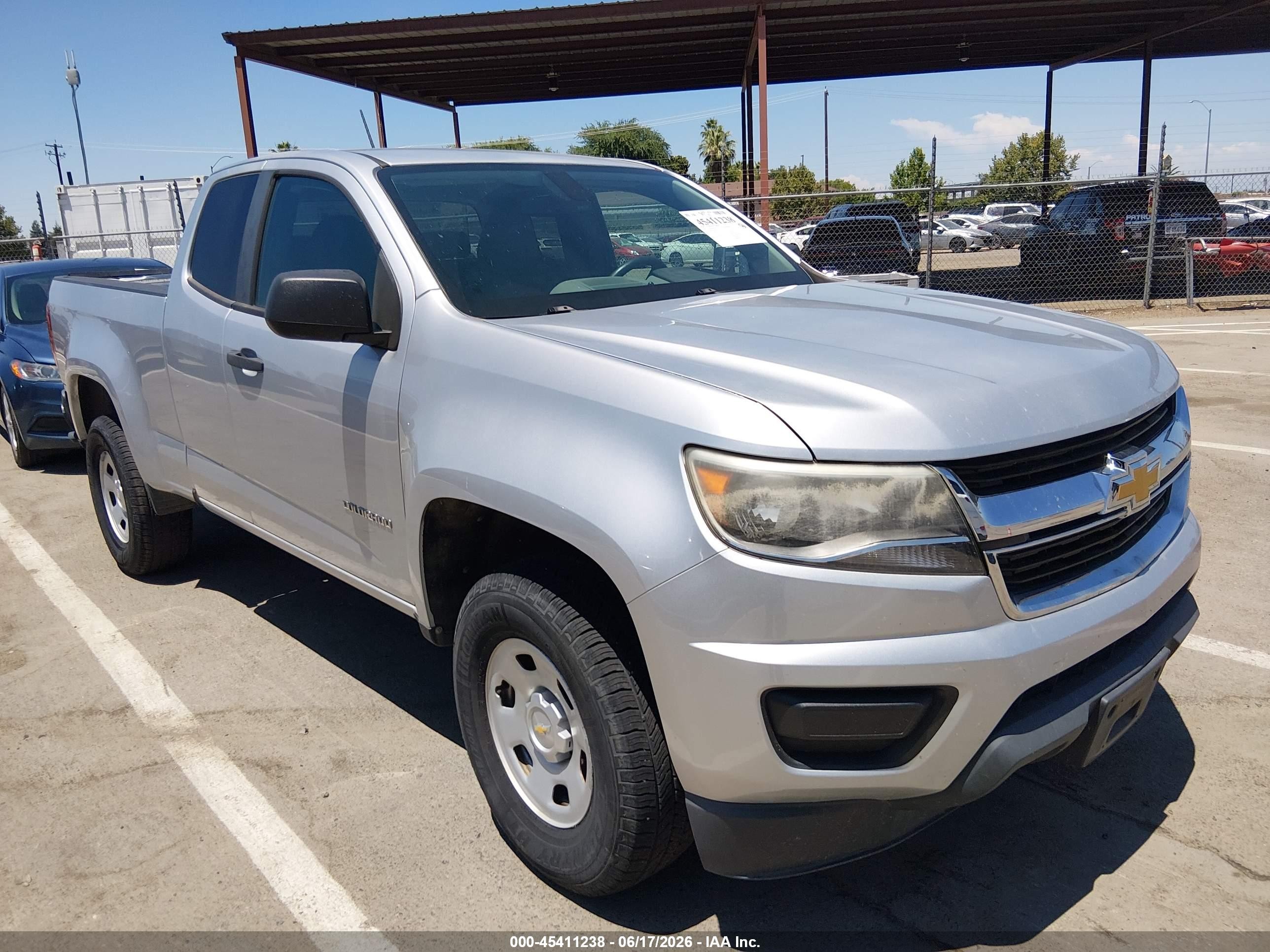 2015 Chevrolet Colorado 2wd Wt Silver vin: 1GCHSAEAXF1231737