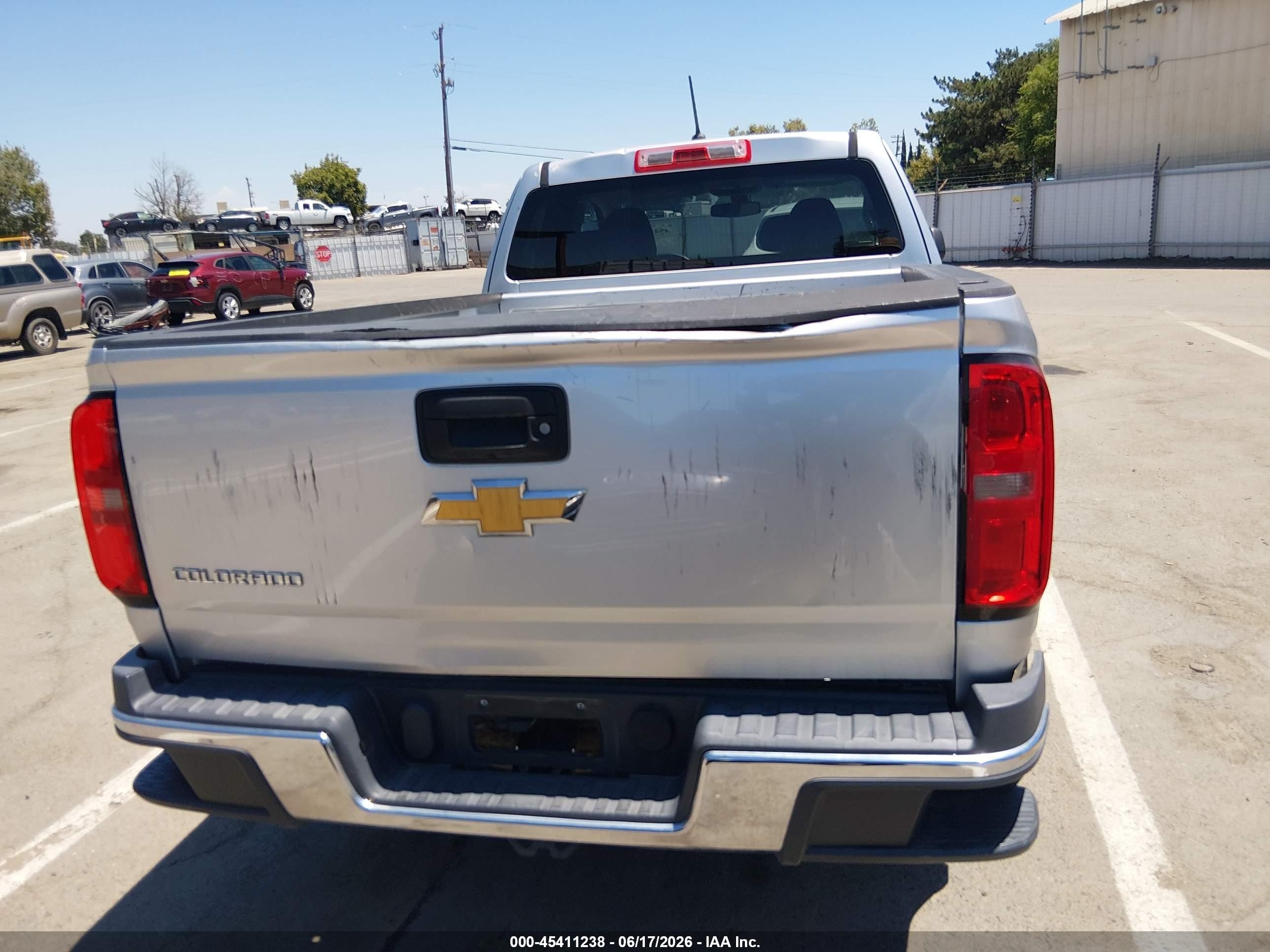2015 Chevrolet Colorado 2wd Wt Silver vin: 1GCHSAEAXF1231737