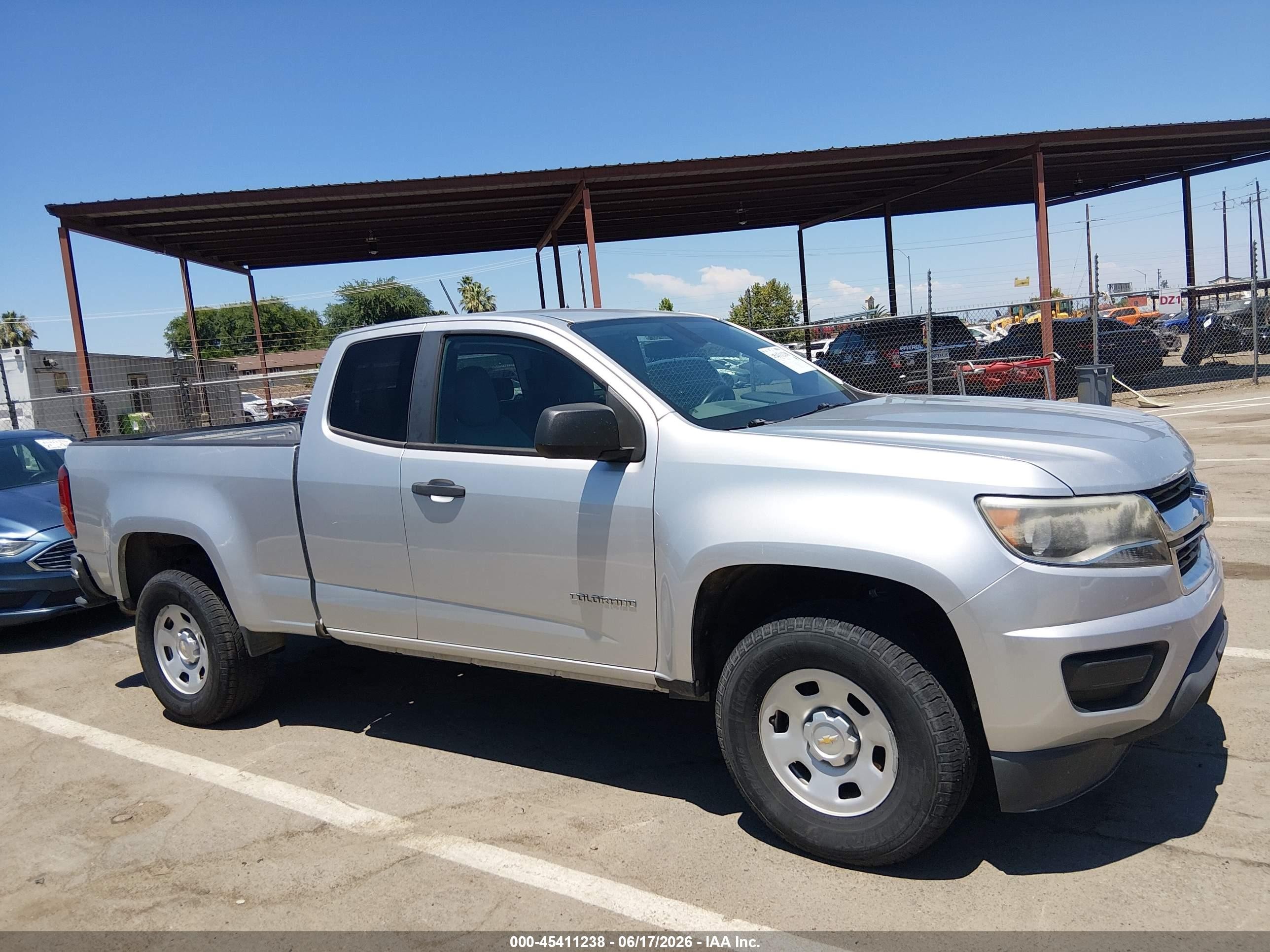 2015 Chevrolet Colorado 2wd Wt Silver vin: 1GCHSAEAXF1231737