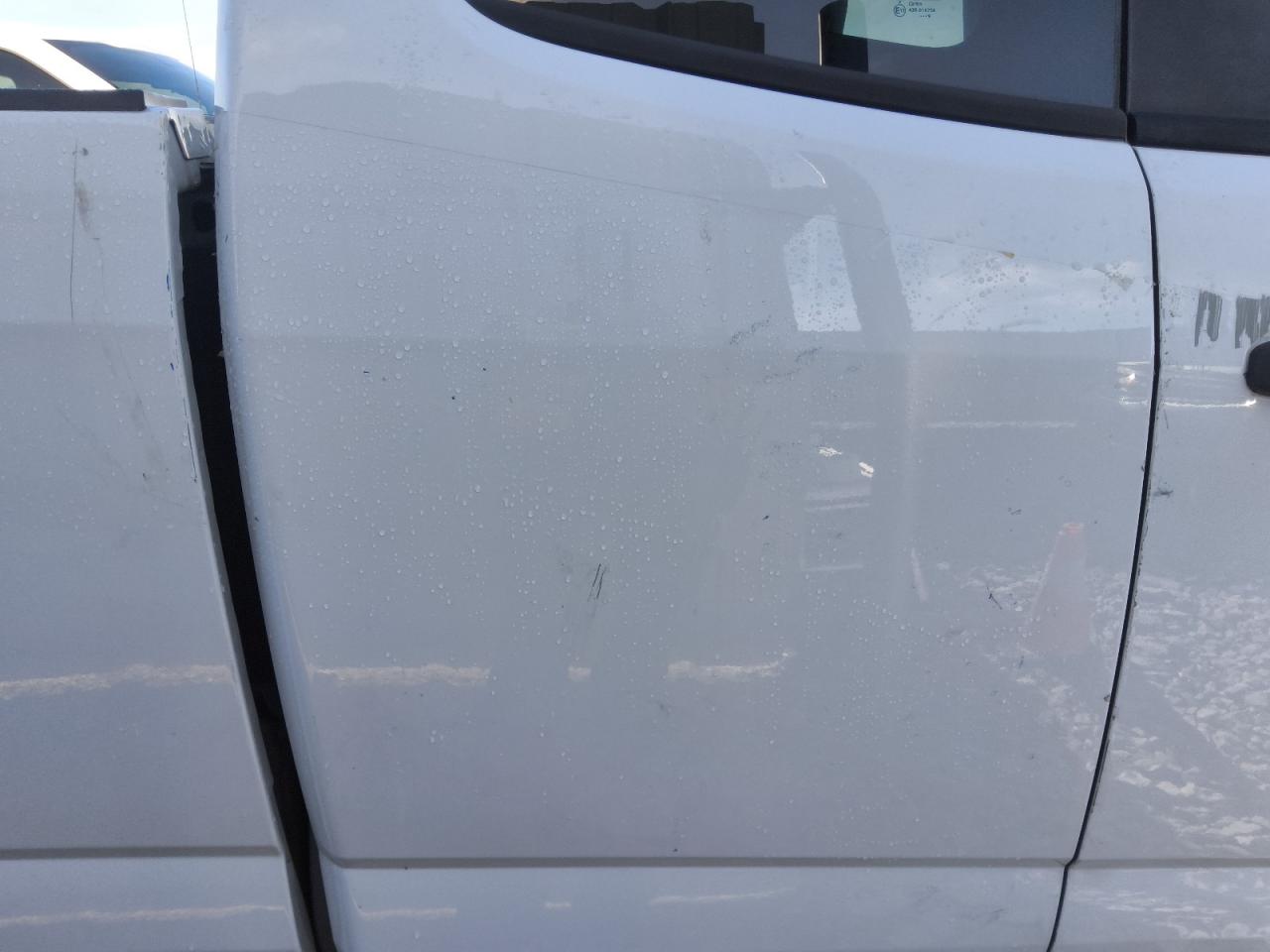 2019 Chevrolet Colorado White vin: 1GCHSBEA3K1332859 Damage: Right Rear Door, Heavy Scratch, 1/2 To 1 Inch