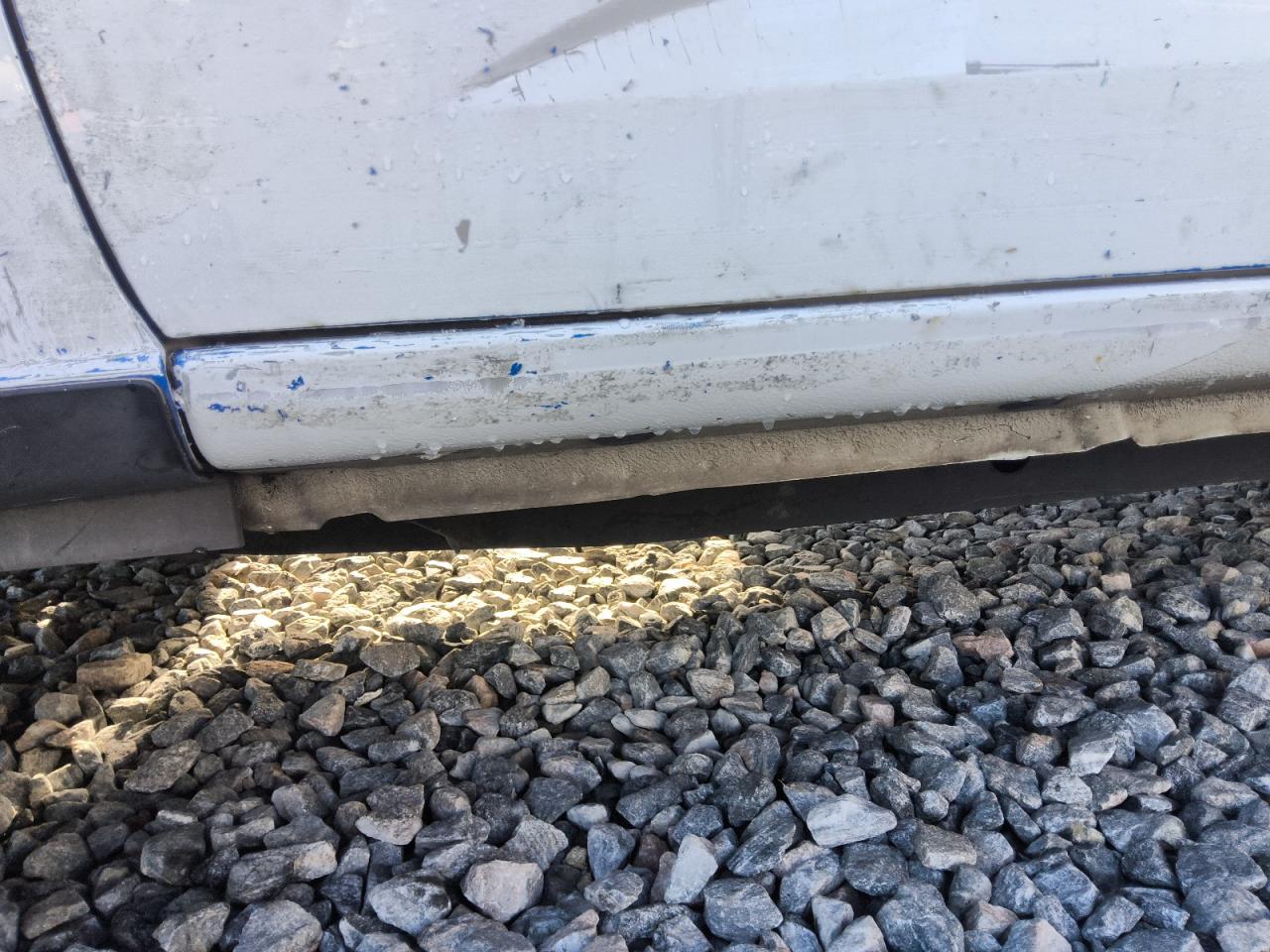 2019 Chevrolet Colorado White vin: 1GCHSBEA3K1332859 Damage: Left Rocker Panel, Heavy Scratch, 1/2 To 1 Inch
