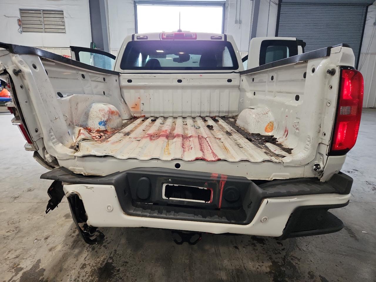 2022 Chevrolet Colorado Lt White vin: 1GCHSCEA3N1246669 Damage: Tailgate, Missing, Replacement Required