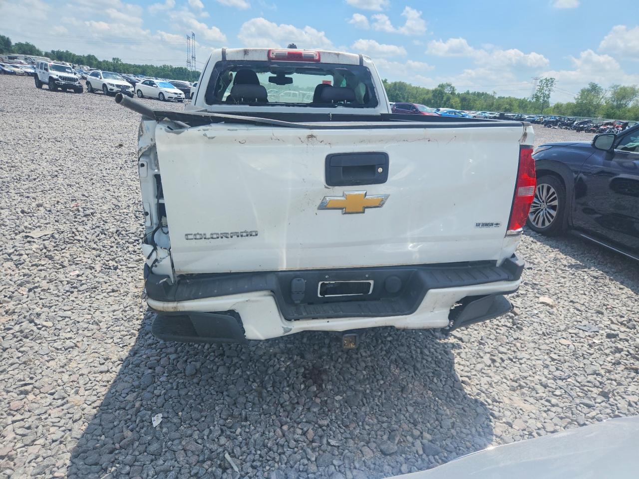 2015 Chevrolet Colorado Z71 White vin: 1GCHTCE34F1249418