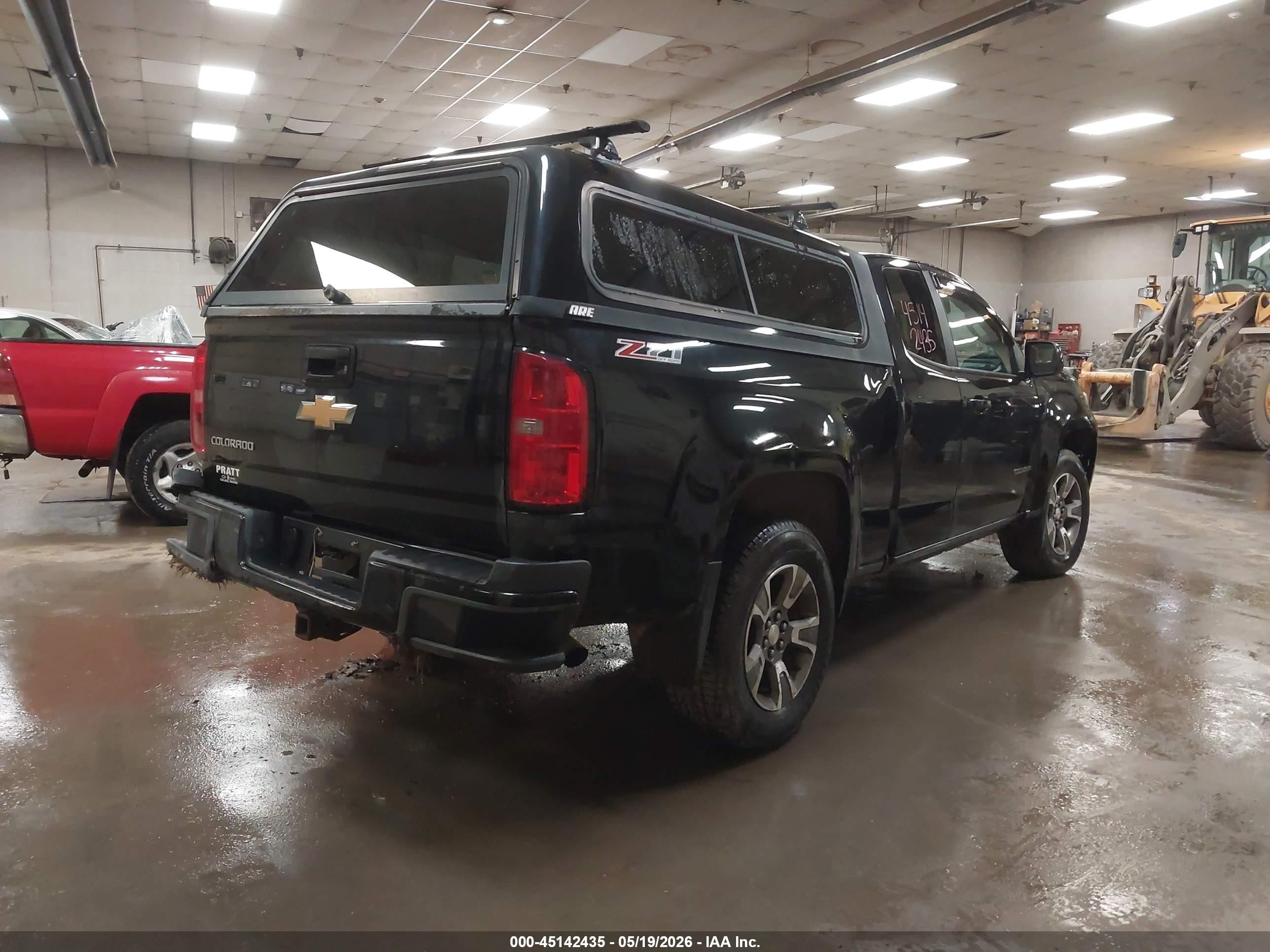 2015 Chevrolet Colorado Z71 Black vin: 1GCHTCE34F1250620