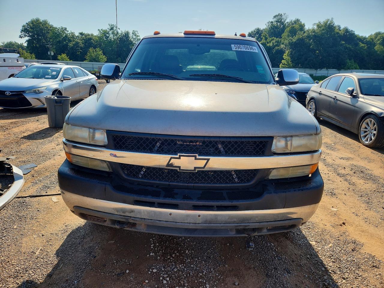 2002 Chevrolet Silverado C3500 Gold vin: 1GCJC33122F131674
