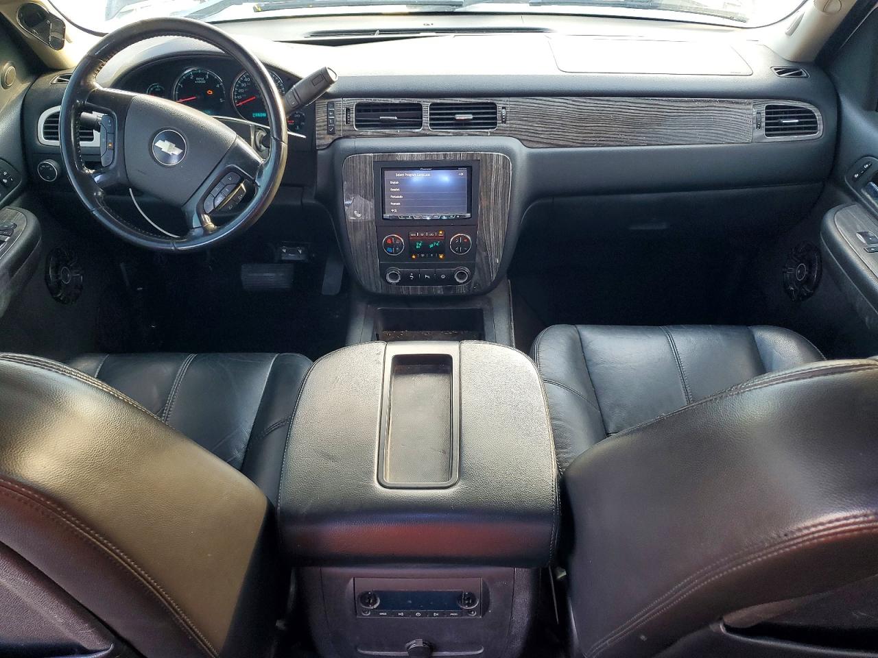 2008 Chevrolet Silverado C3500 White vin: 1GCJC33668F223911