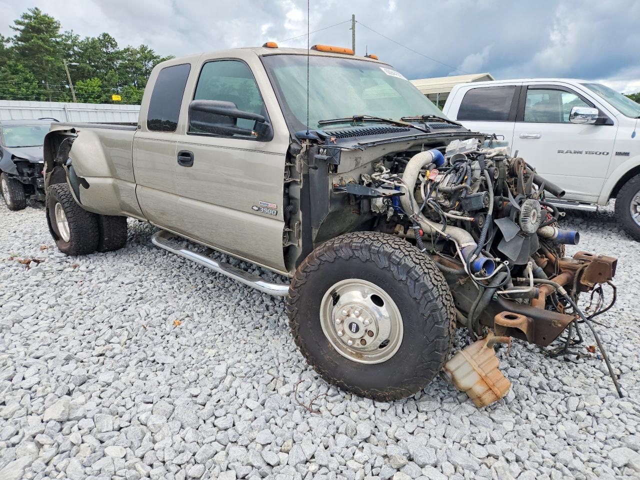 2001 Chevrolet Silverado C3500 Tan vin: 1GCJC39131F121659