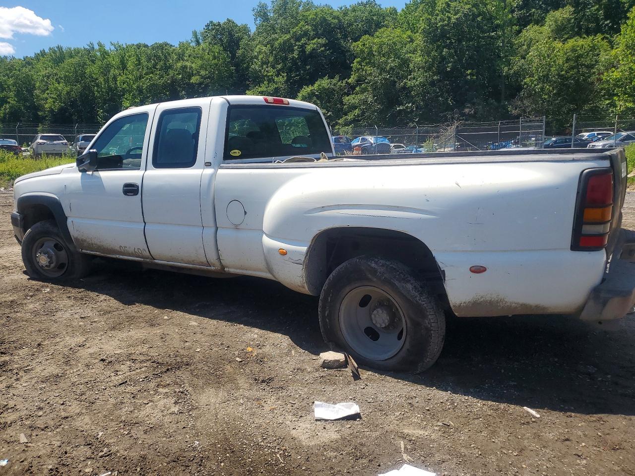 2005 Chevrolet Silverado C3500 White vin: 1GCJC39275E318855