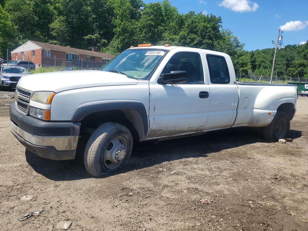 2005 Chevrolet Silverado C3500 White vin: 1GCJC39275E318855