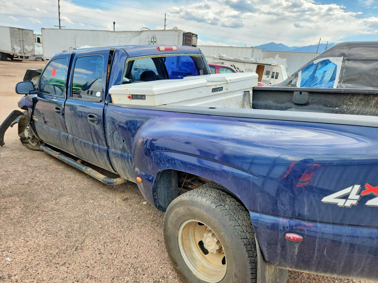 2002 Chevrolet Silverado K3500 Blue vin: 1GCJK33162F206217