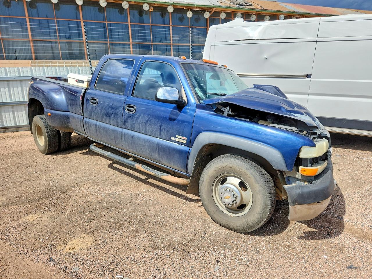 2002 Chevrolet Silverado K3500 Blue vin: 1GCJK33162F206217