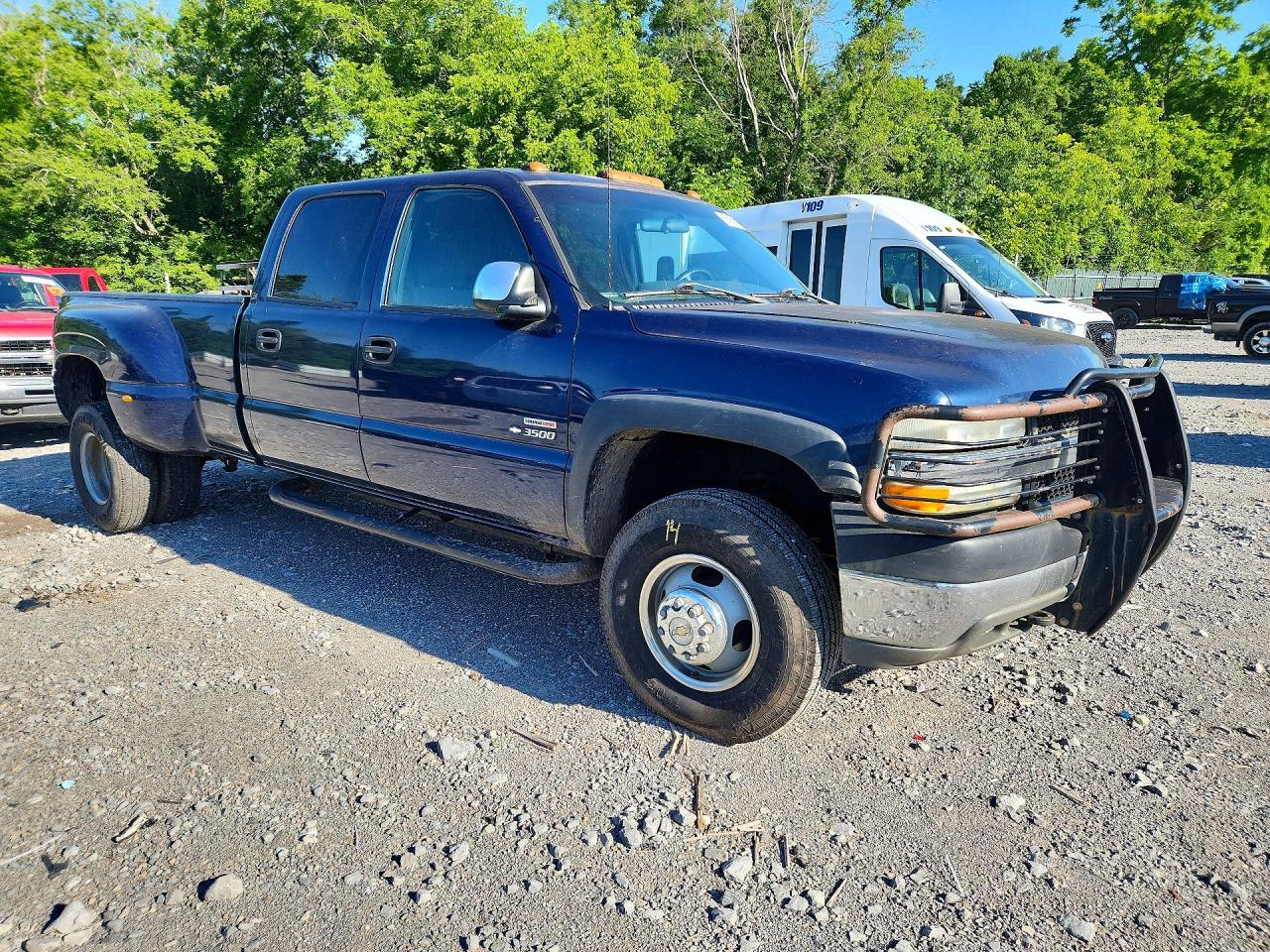 2002 Chevrolet Silverado K3500 Blue vin: 1GCJK33192F121954