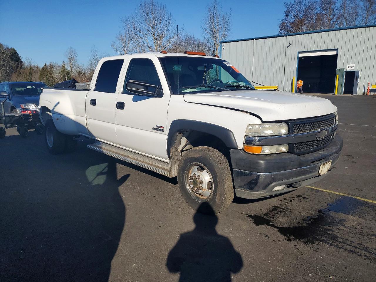 2002 Chevrolet Silverado K3500 White vin: 1GCJK331X2F167406