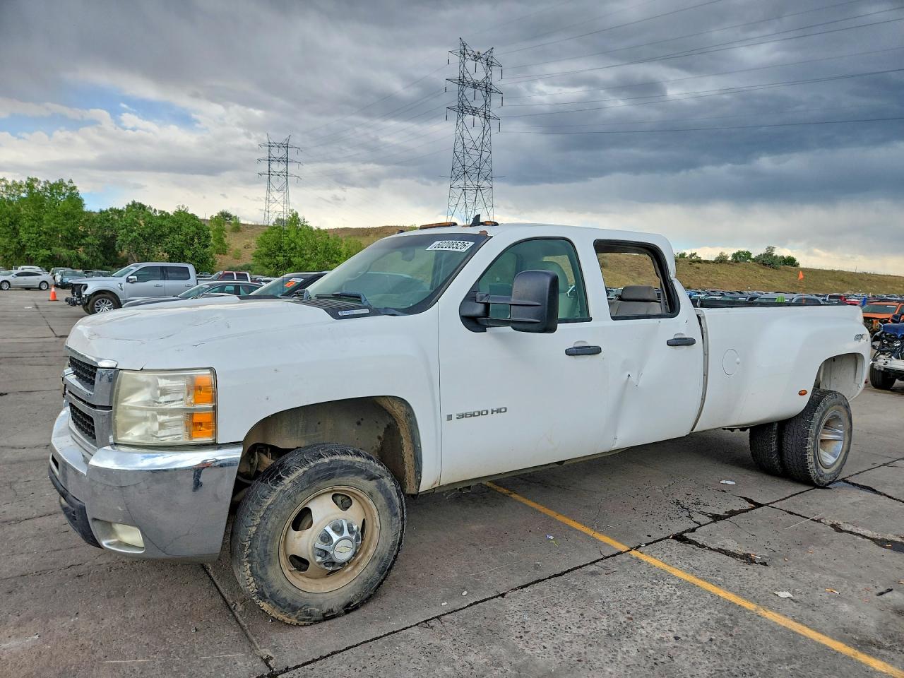 1GCJK33617F540626