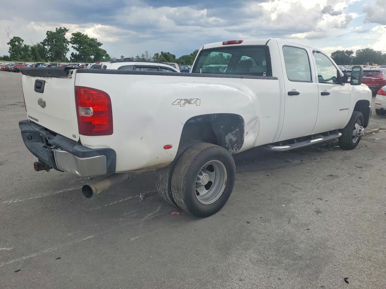 2008 Chevrolet Silverado K3500 Белый vin: 1GCJK33638F150967