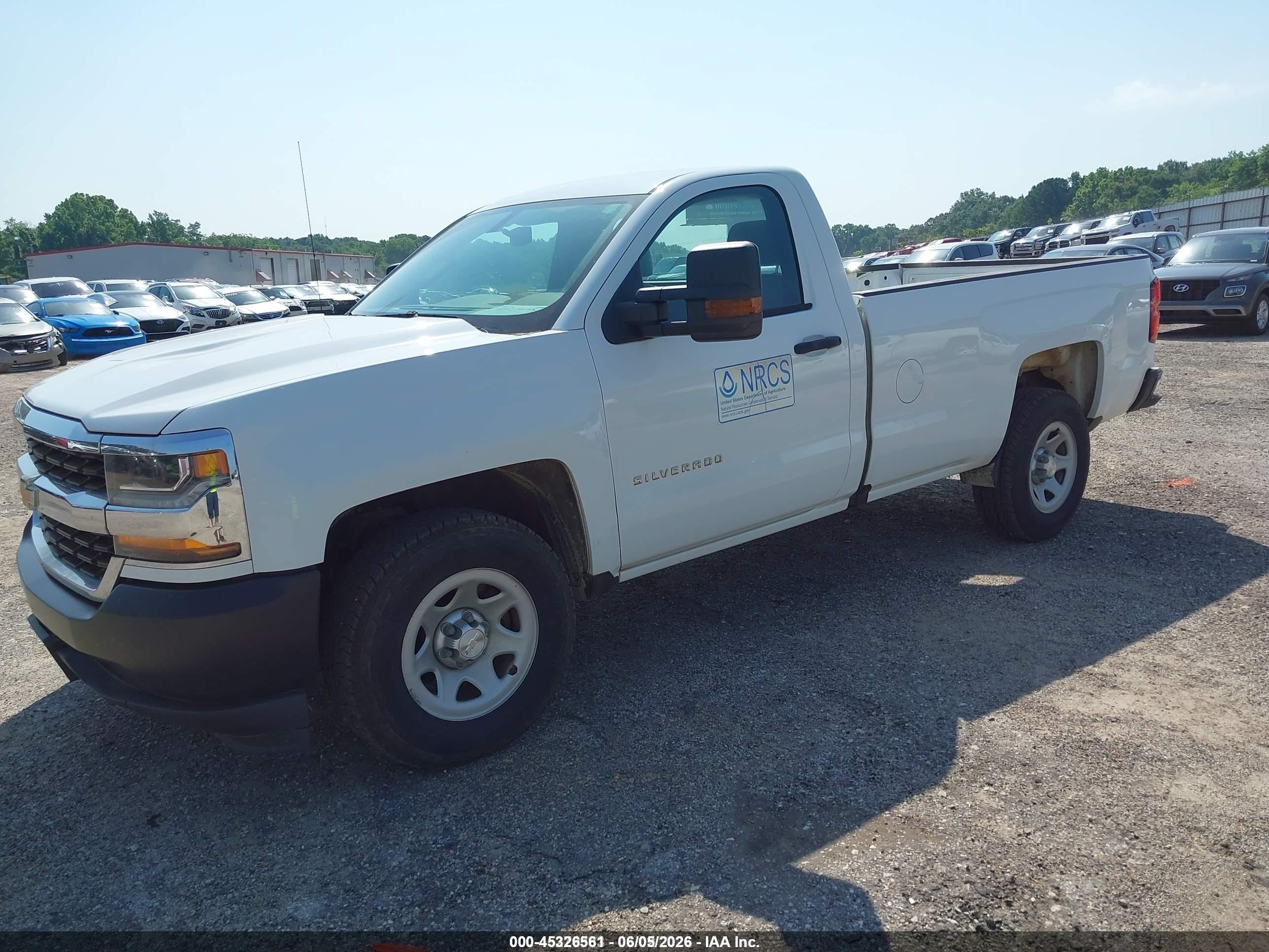 2017 Chevrolet Silverado 1500 Wt White vin: 1GCNCNEC0HZ124807