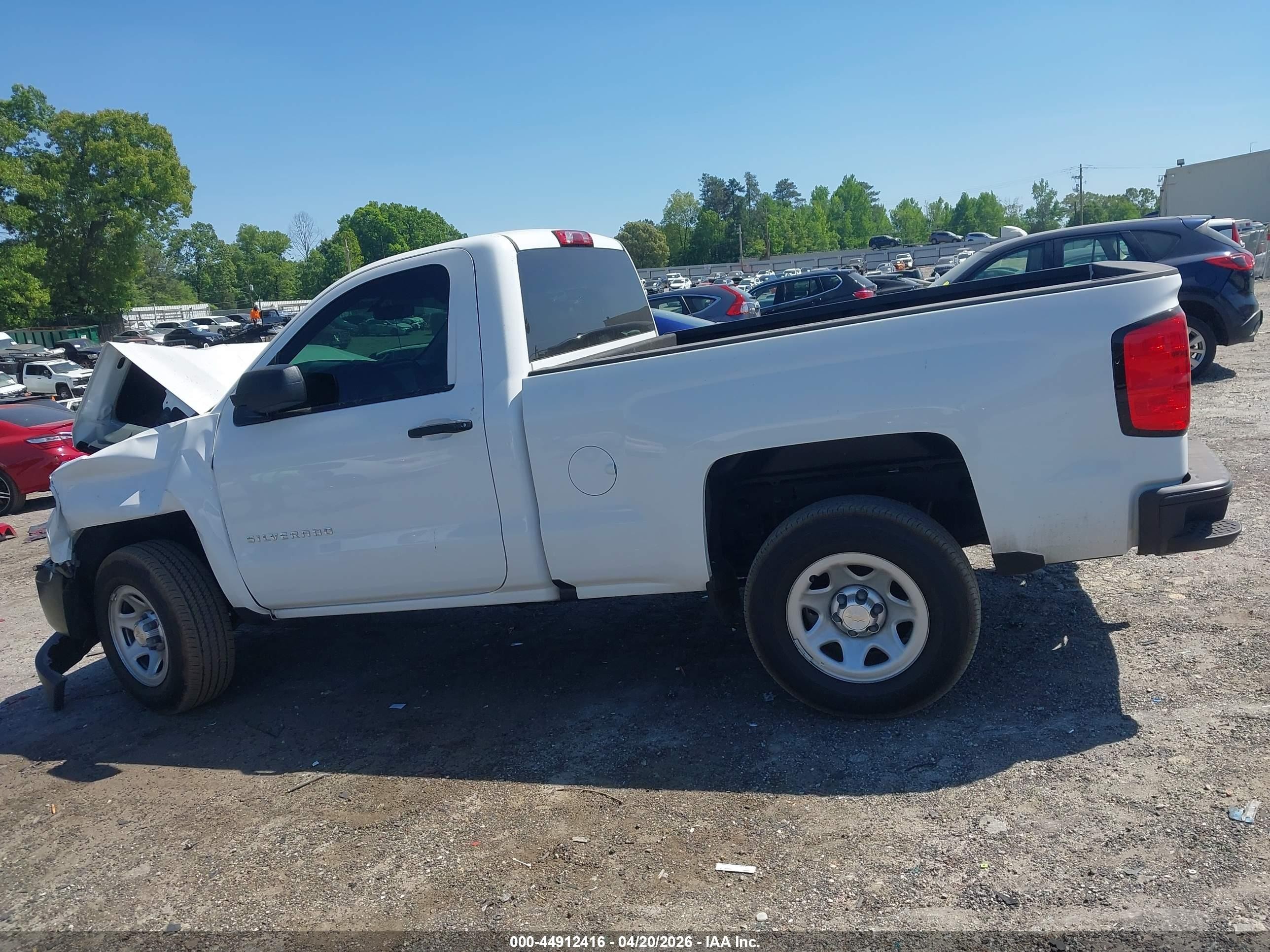 2018 Chevrolet Silverado 1500 Wt White vin: 1GCNCNEC7JZ359730