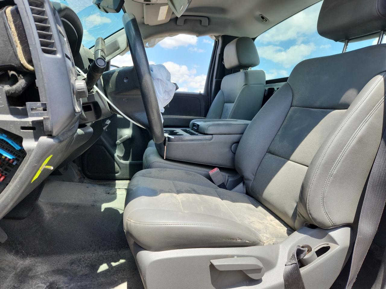 2018 Chevrolet Silverado C1500 White vin: 1GCNCNEH9JZ222462 Damage: Dash Trim Panel, Missing, Replacement Required
