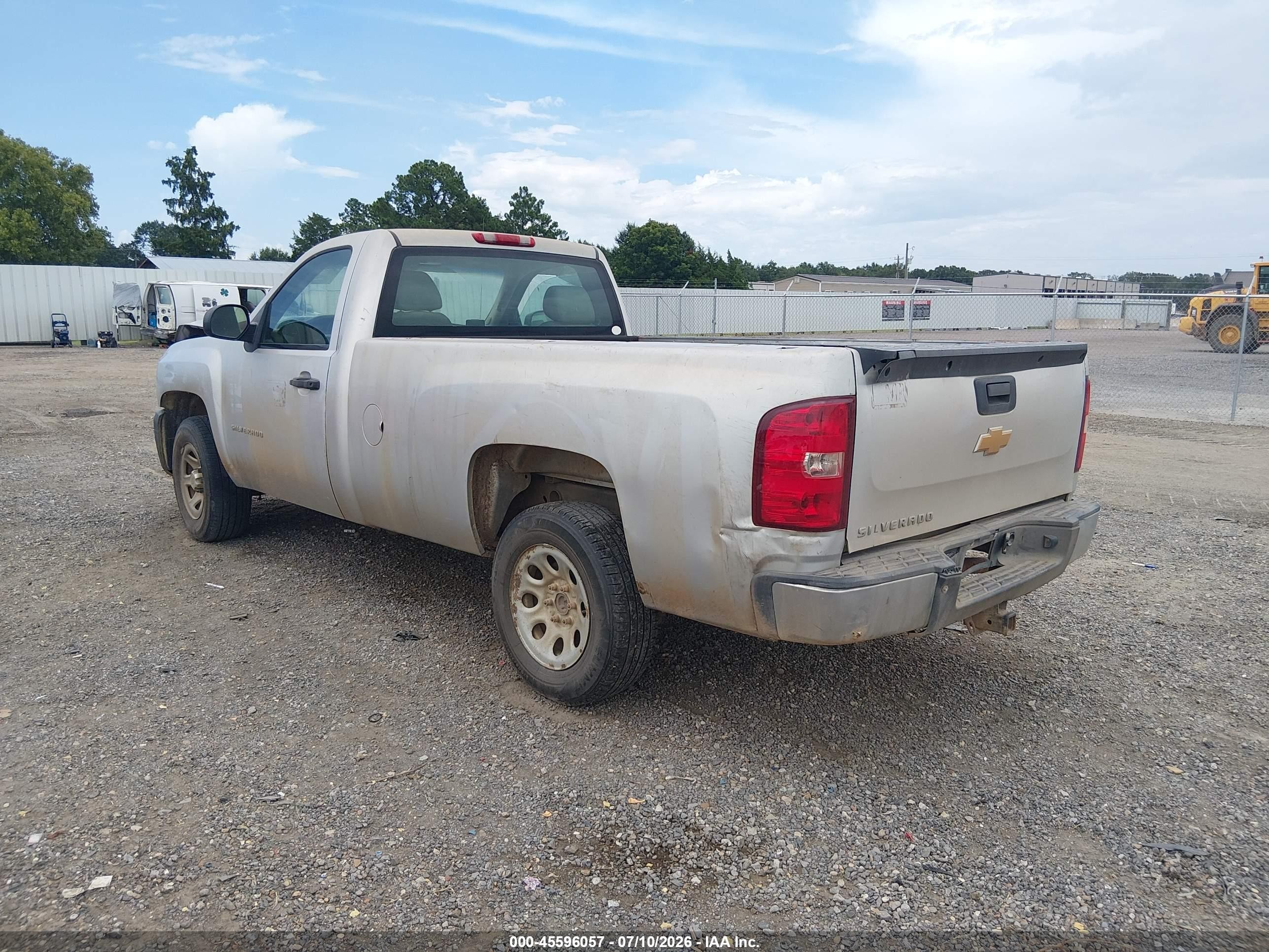 2013 Chevrolet Silverado 1500 Work Truck Серебряный vin: 1GCNCPE01DZ143474