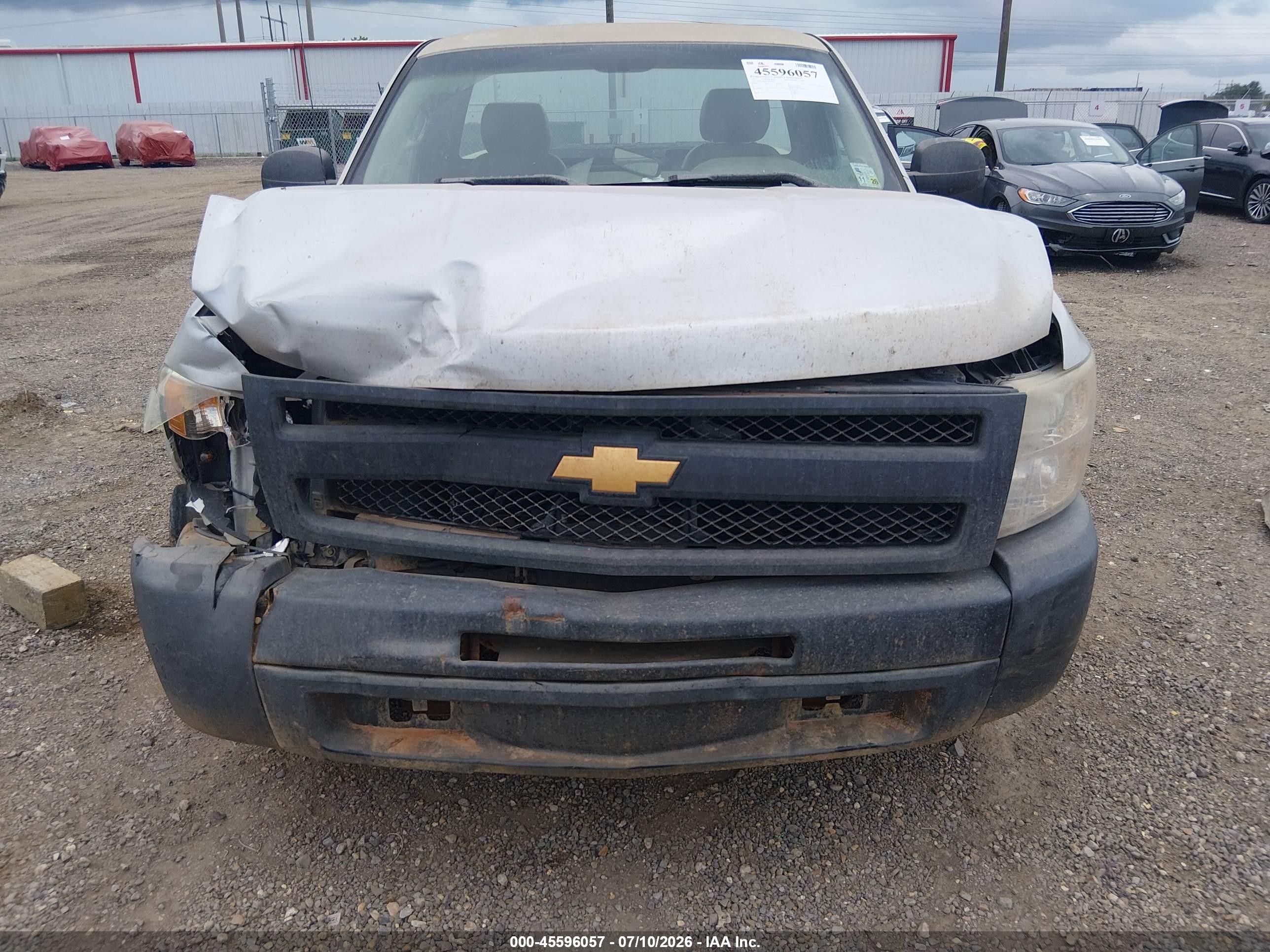 2013 Chevrolet Silverado 1500 Work Truck Серебряный vin: 1GCNCPE01DZ143474