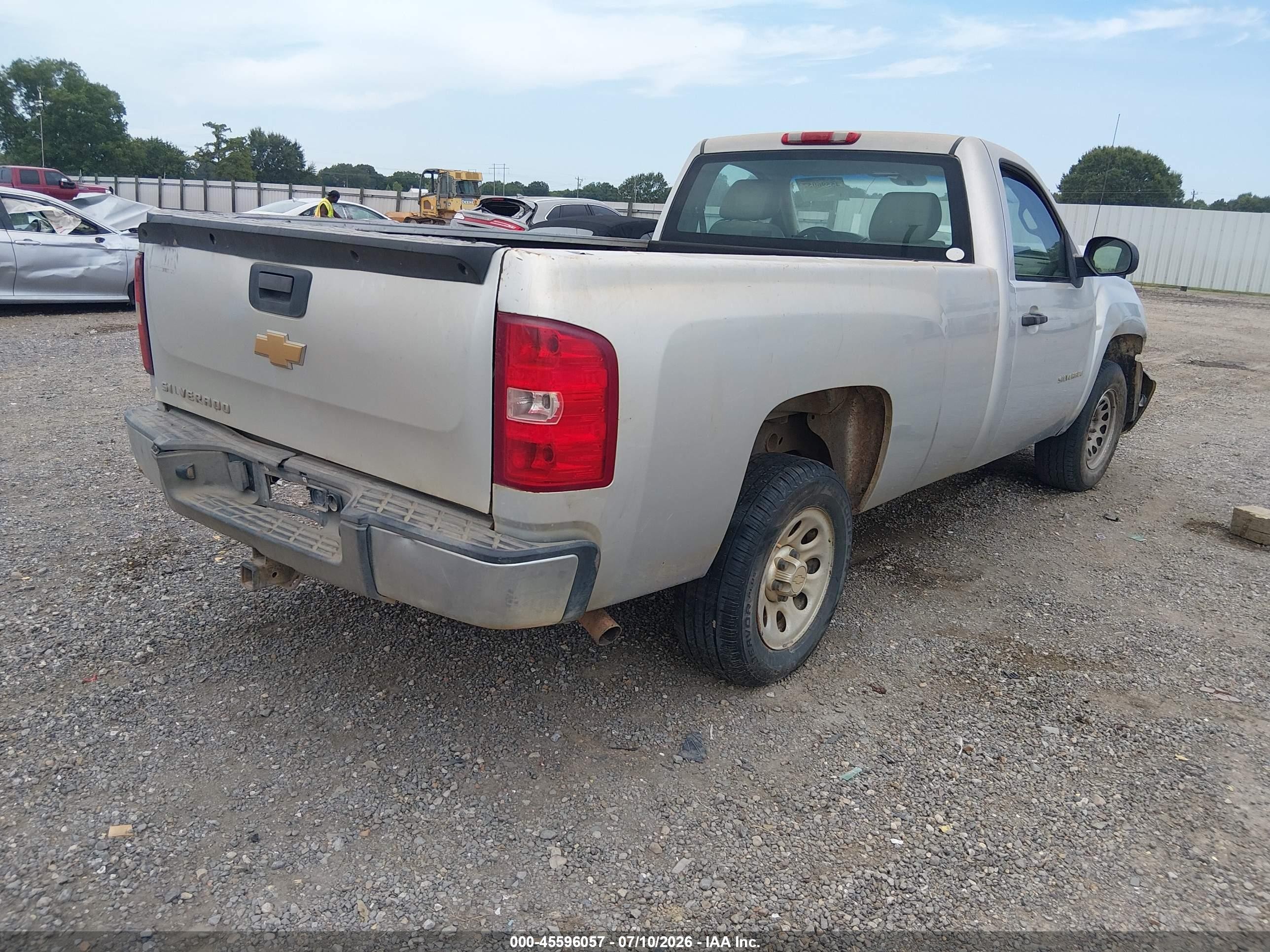 2013 Chevrolet Silverado 1500 Work Truck Серебряный vin: 1GCNCPE01DZ143474