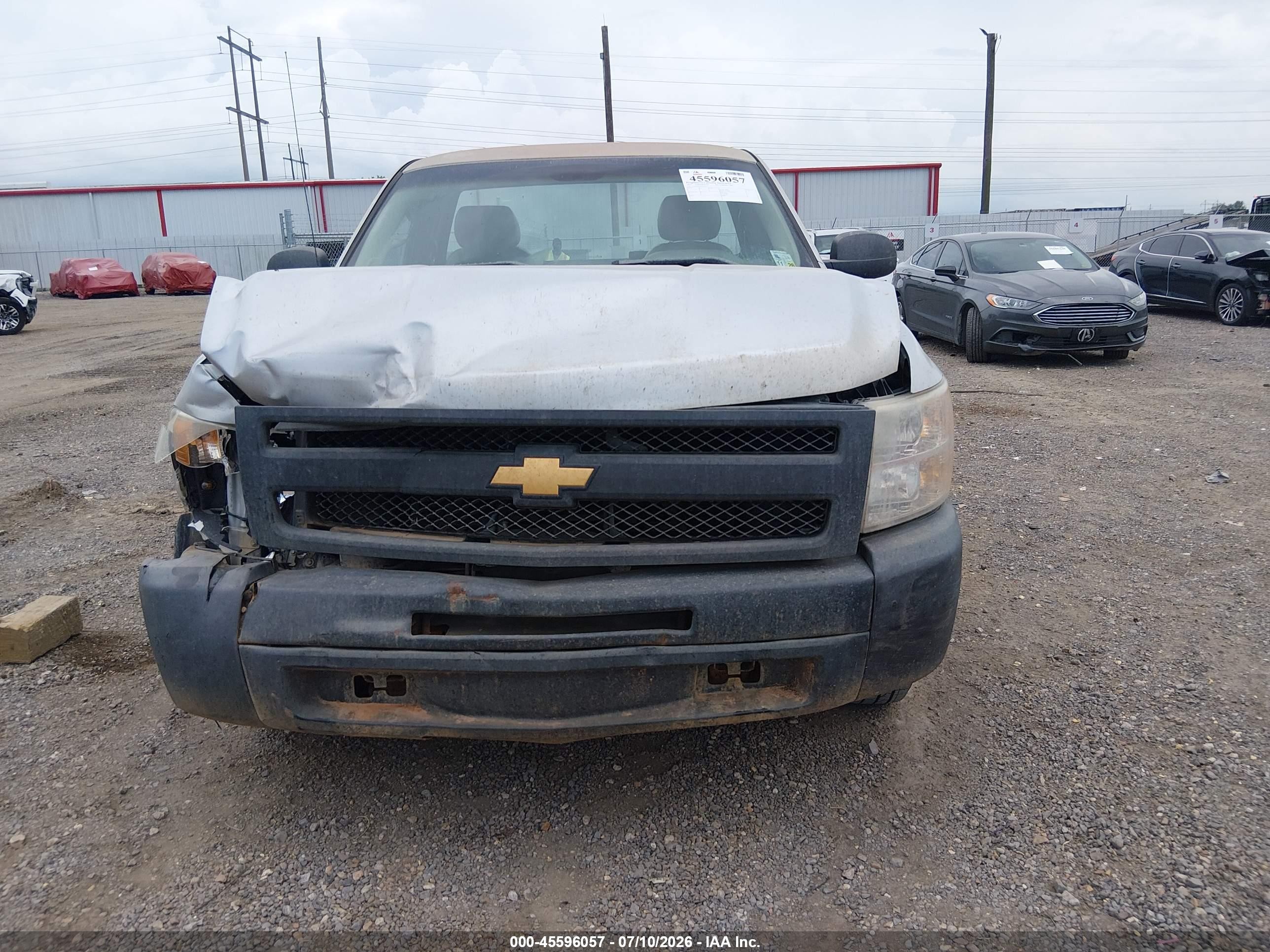 2013 Chevrolet Silverado 1500 Work Truck Серебряный vin: 1GCNCPE01DZ143474
