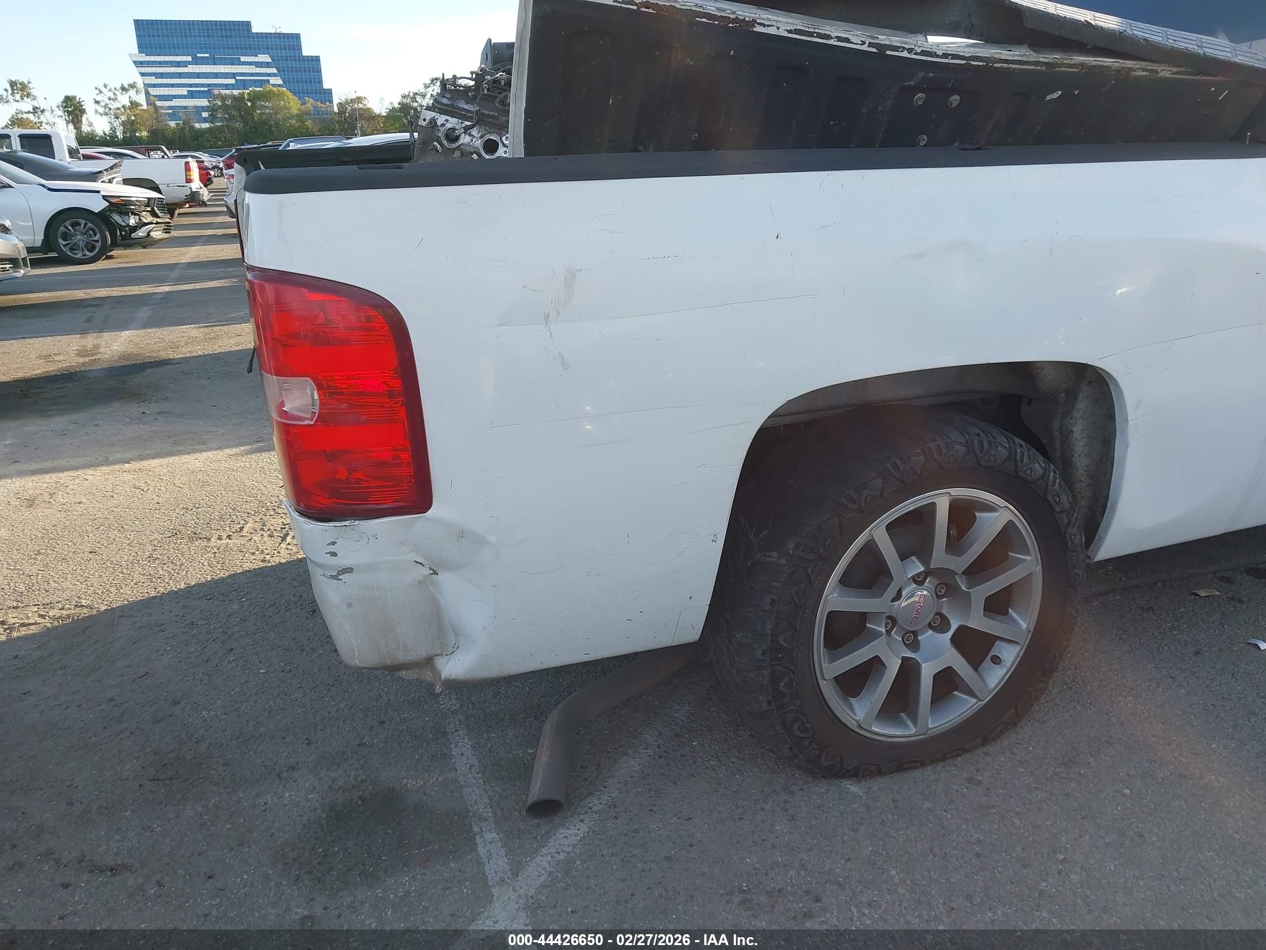 2011 Chevrolet Silverado 1500 Work Truck White vin: 1GCNCPEA0BF196111