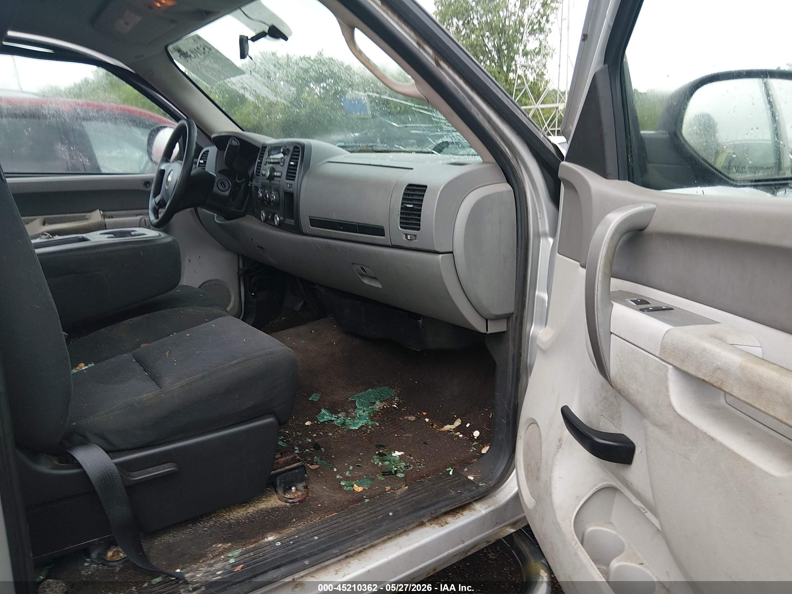 2011 Chevrolet Silverado 1500 Work Truck Silver vin: 1GCNCPEA2BZ260759