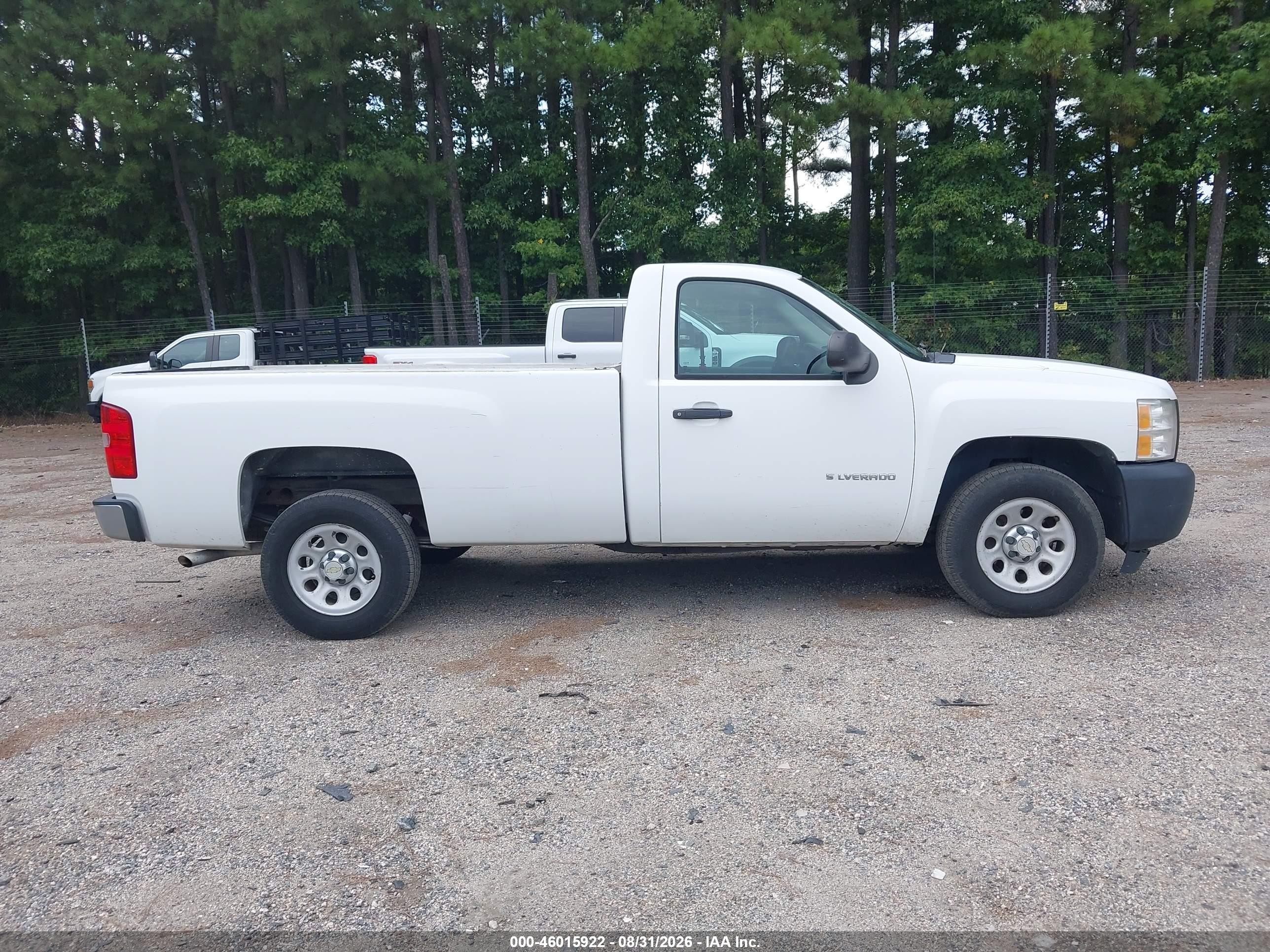 2011 Chevrolet Silverado 1500 Work Truck White vin: 1GCNCPEA2BZ368945