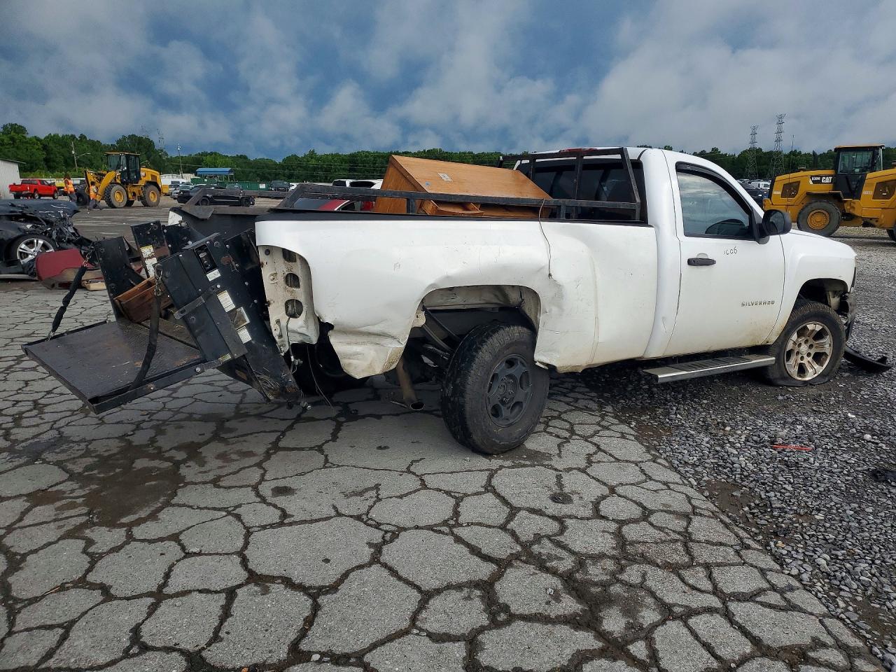 2011 Chevrolet Silverado C1500 White vin: 1GCNCPEA3BZ454815