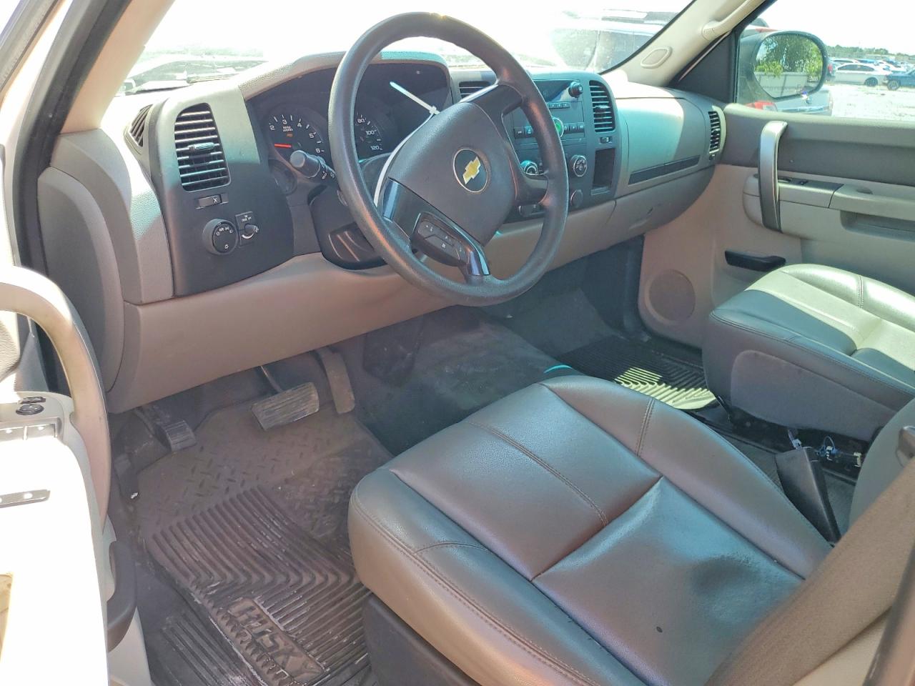 2012 Chevrolet Silverado C1500 White vin: 1GCNCPEA3CZ293433