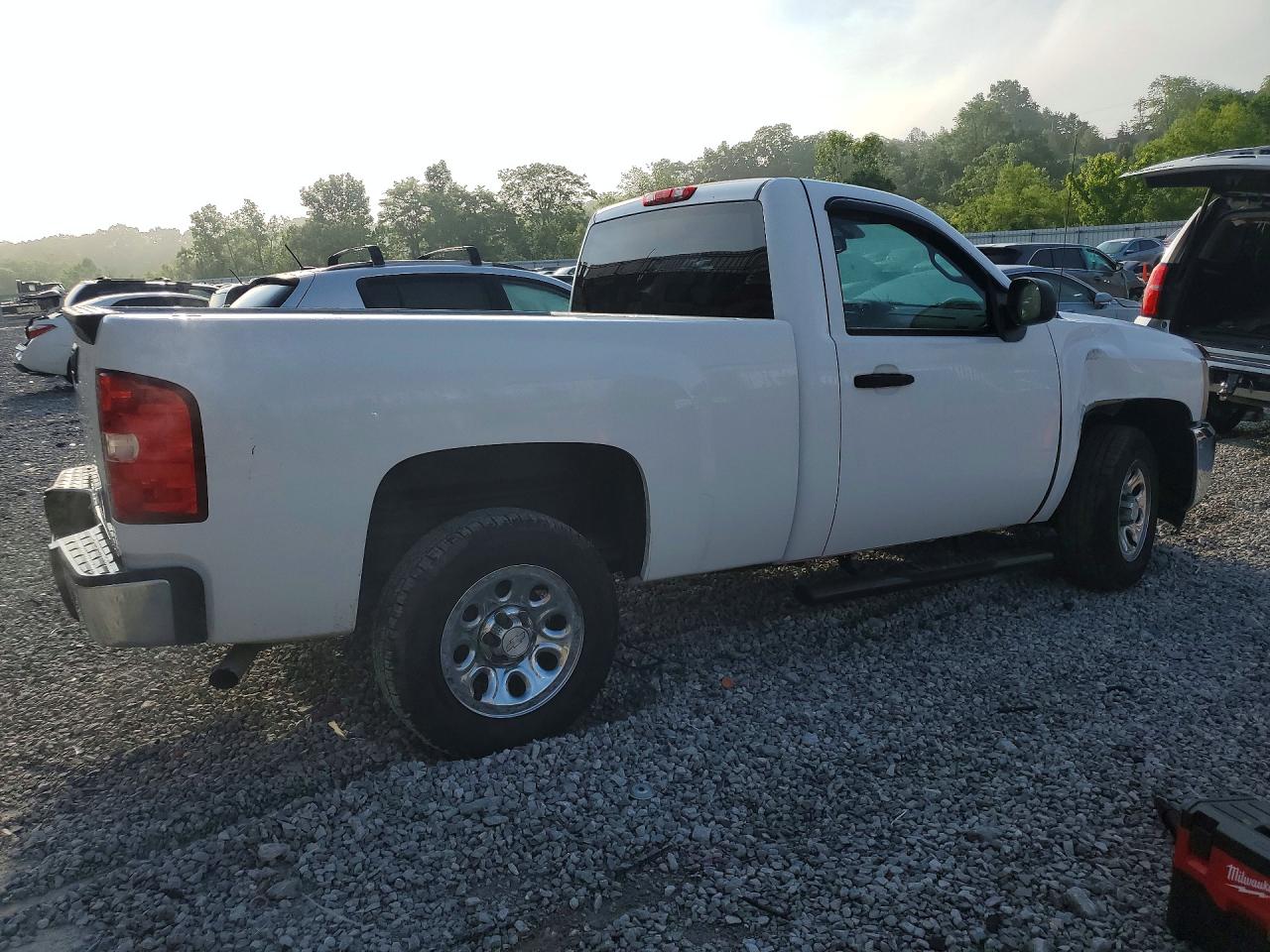 2013 Chevrolet Silverado C1500 White vin: 1GCNCPEA5DZ104928