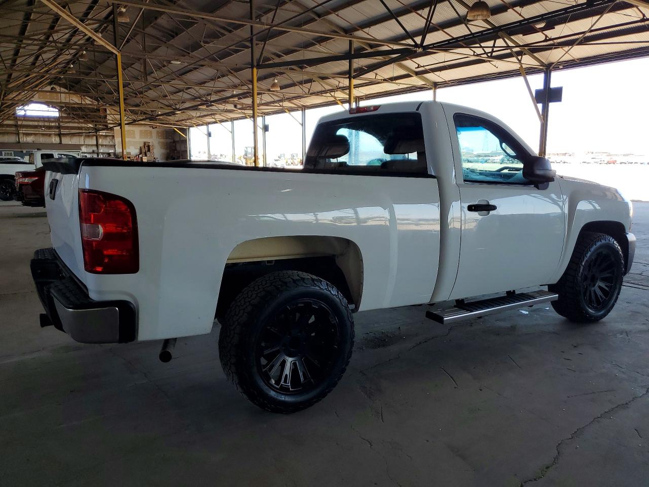 2011 Chevrolet Silverado C1500 White vin: 1GCNCPEA6BZ322972