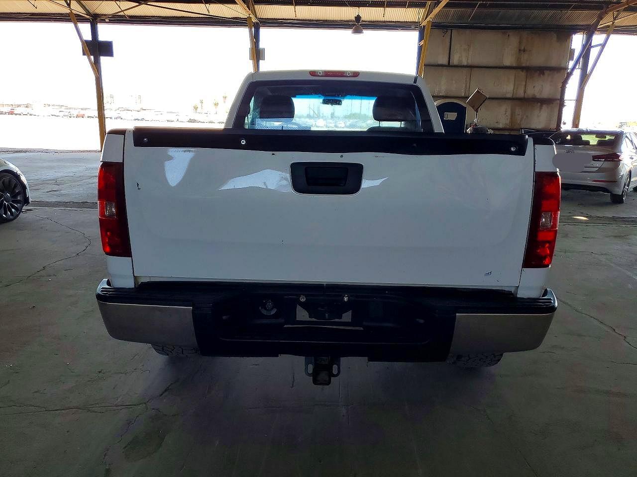 2011 Chevrolet Silverado C1500 White vin: 1GCNCPEA6BZ322972