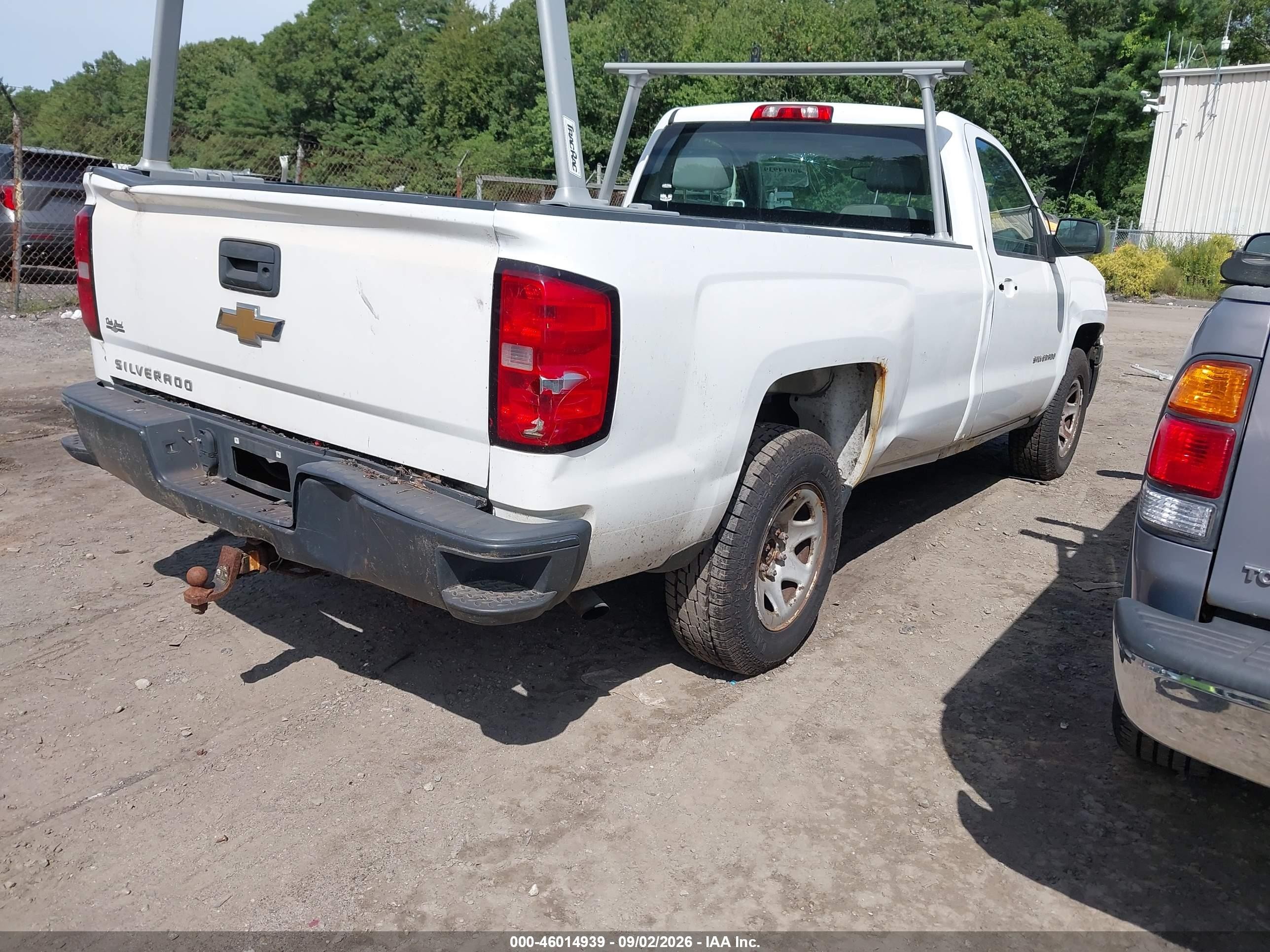2015 Chevrolet Silverado 1500 Wt White vin: 1GCNCPEH2FZ190327