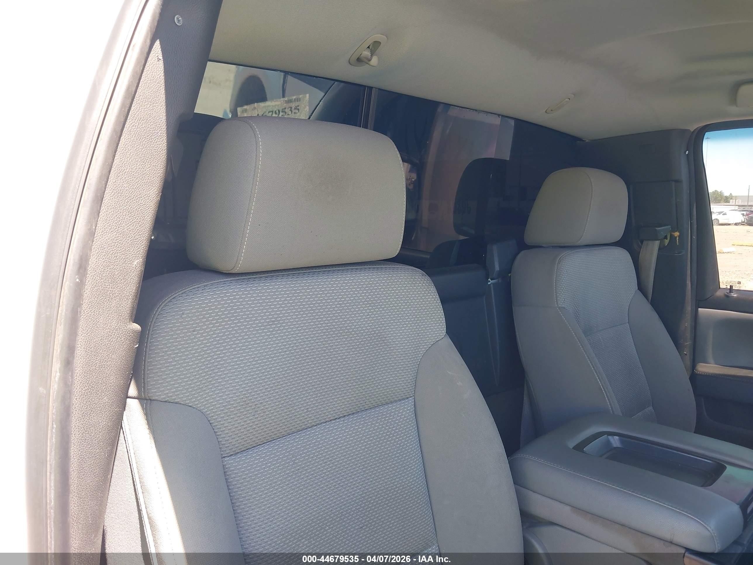 2015 Chevrolet Silverado 1500 Wt White vin: 1GCNCPEH3FZ301161