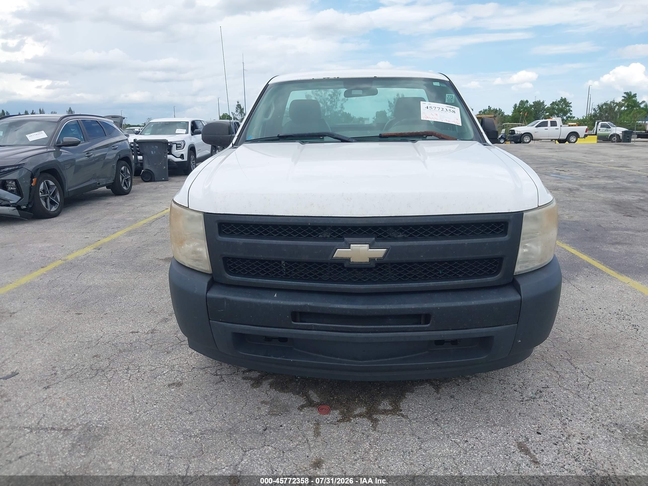 2011 Chevrolet Silverado 1500 Work Truck White vin: 1GCNCPEX0BZ432503