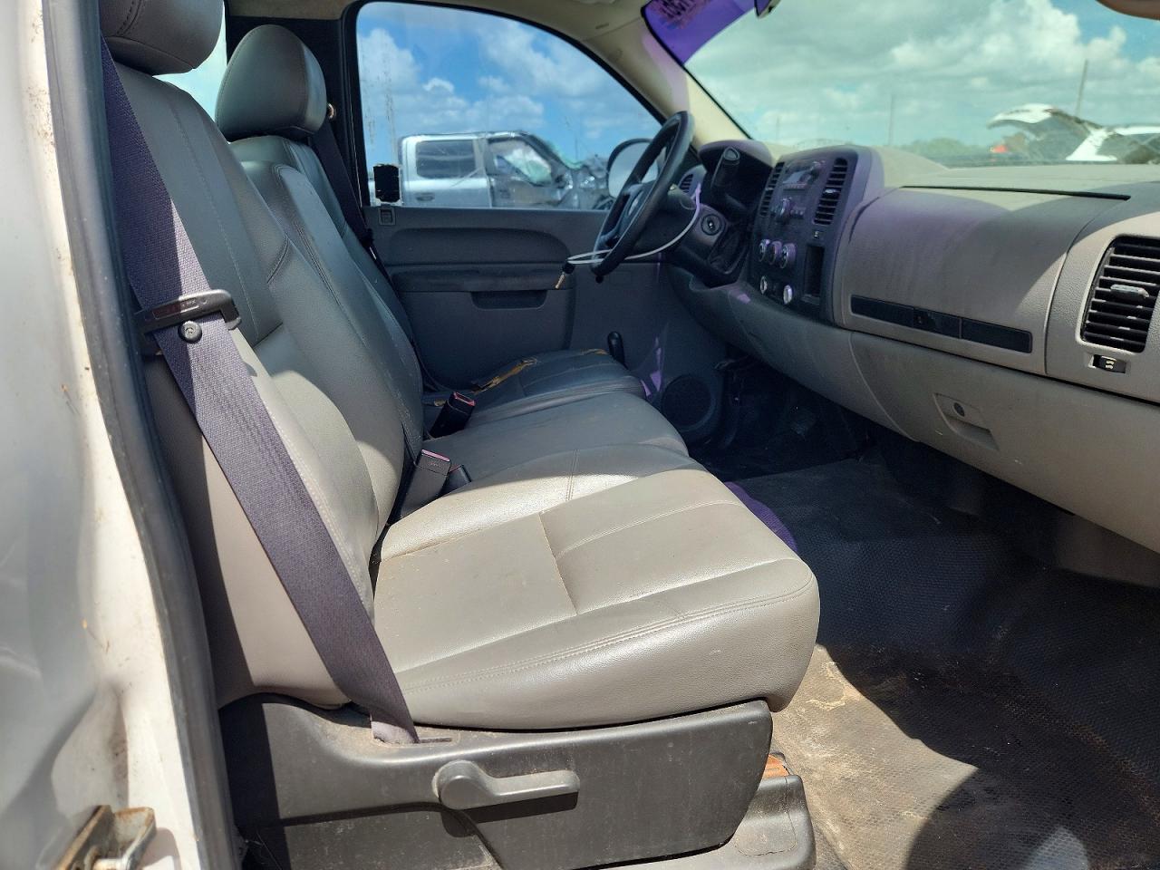 2012 Chevrolet Silverado C1500 White vin: 1GCNCPEX0CZ127701