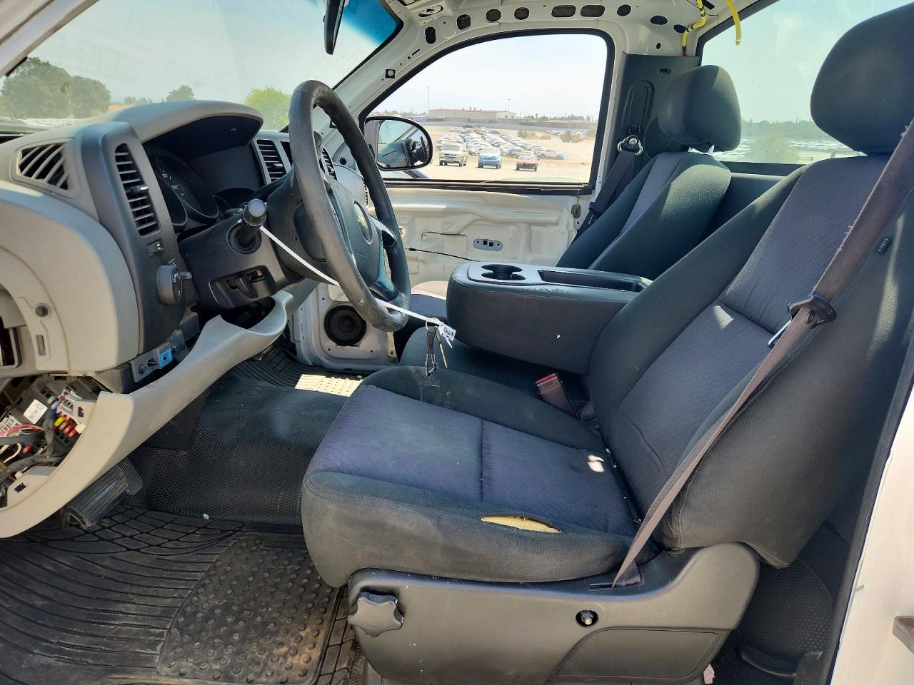 2012 Chevrolet Silverado C1500 White vin: 1GCNCPEX0CZ352149