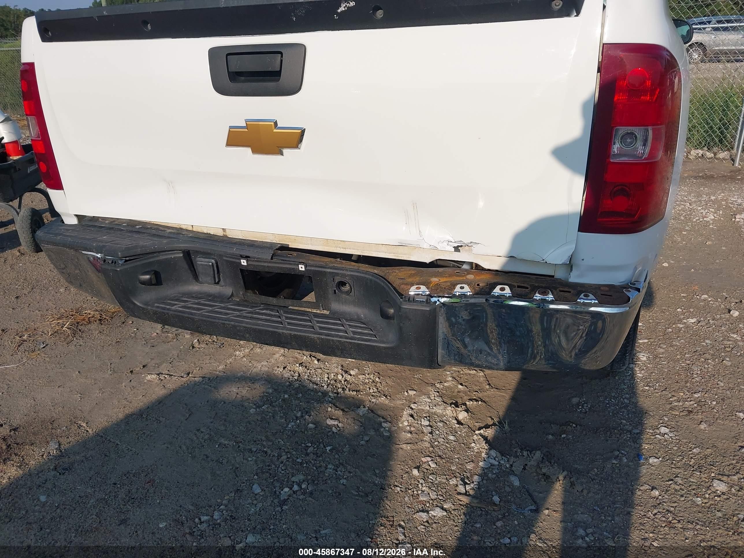 2013 Chevrolet Silverado 1500 Work Truck White vin: 1GCNCPEX0DZ128462