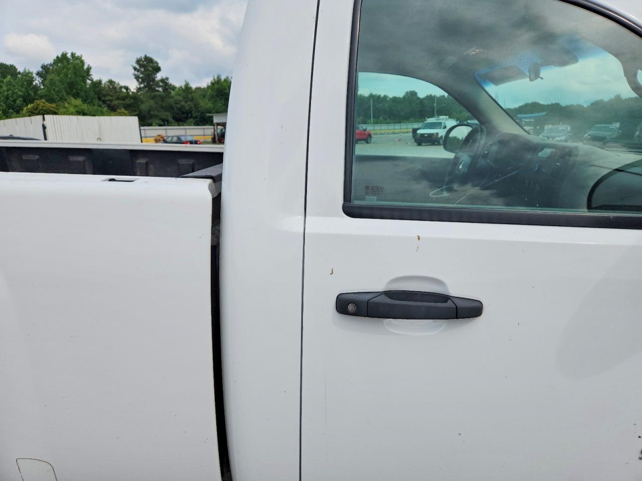 2011 Chevrolet Silverado C1500 White vin: 1GCNCPEX1BZ298858