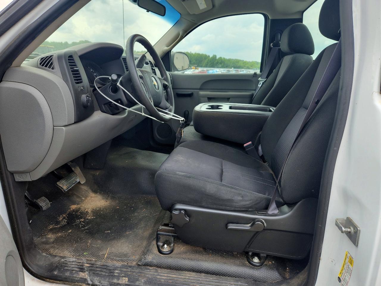 2011 Chevrolet Silverado C1500 White vin: 1GCNCPEX1BZ298858