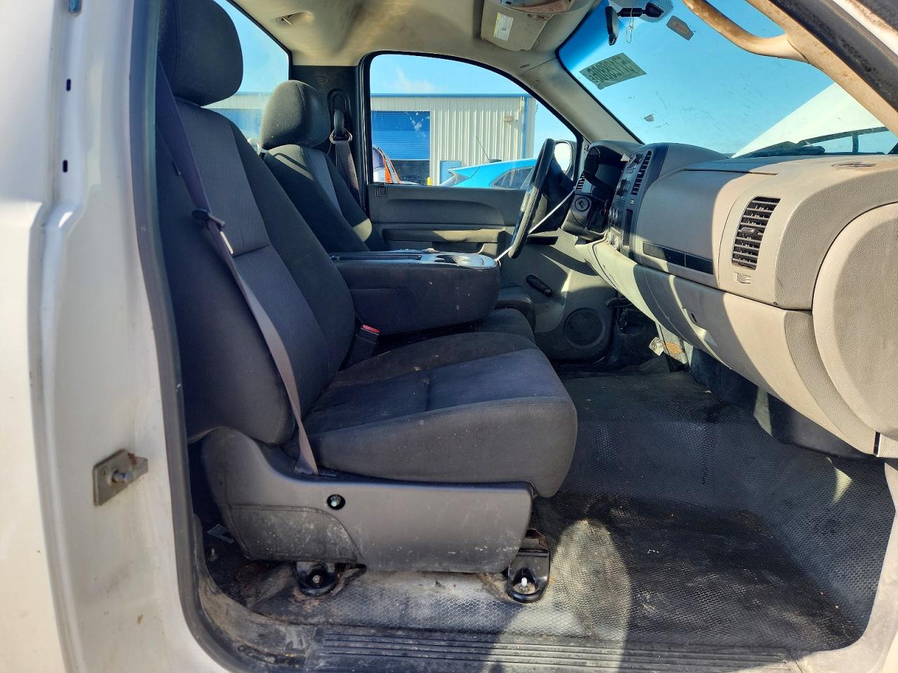 2011 Chevrolet Silverado C1500 White vin: 1GCNCPEX1BZ373994
