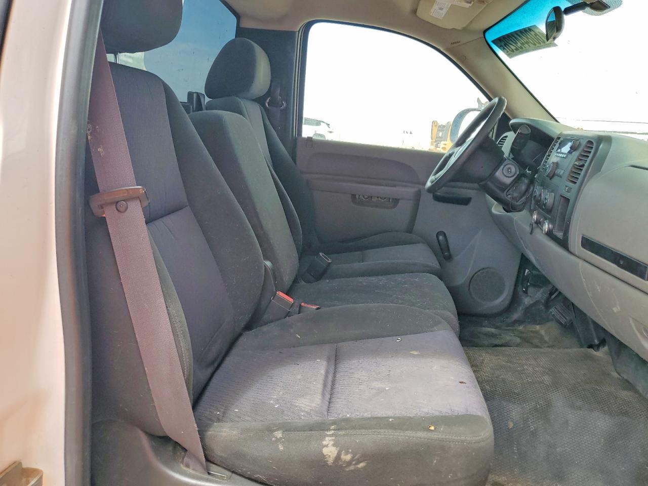 2011 Chevrolet Silverado C1500 White vin: 1GCNCPEX2BZ159158