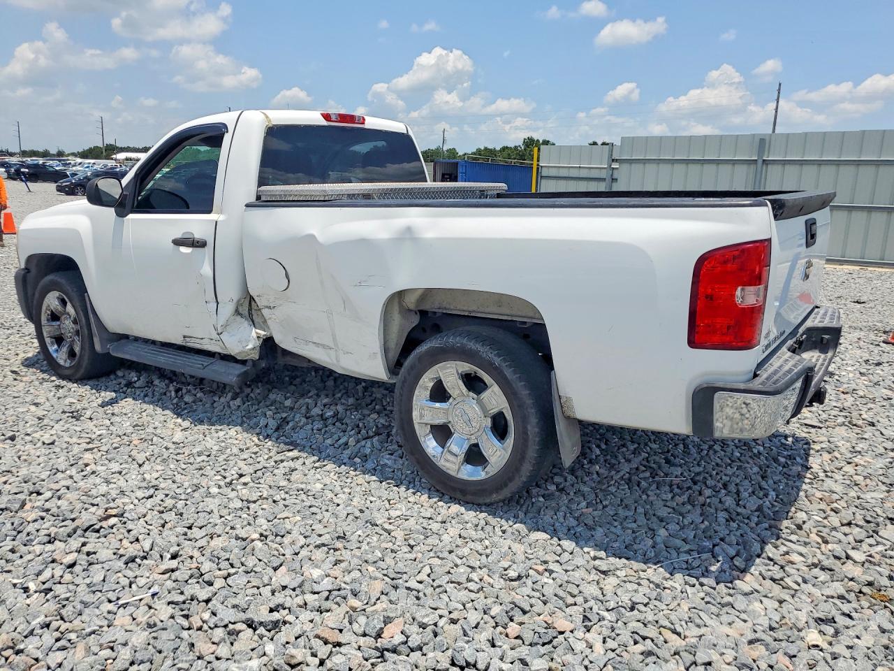2011 Chevrolet Silverado C1500 White vin: 1GCNCPEX2BZ228544