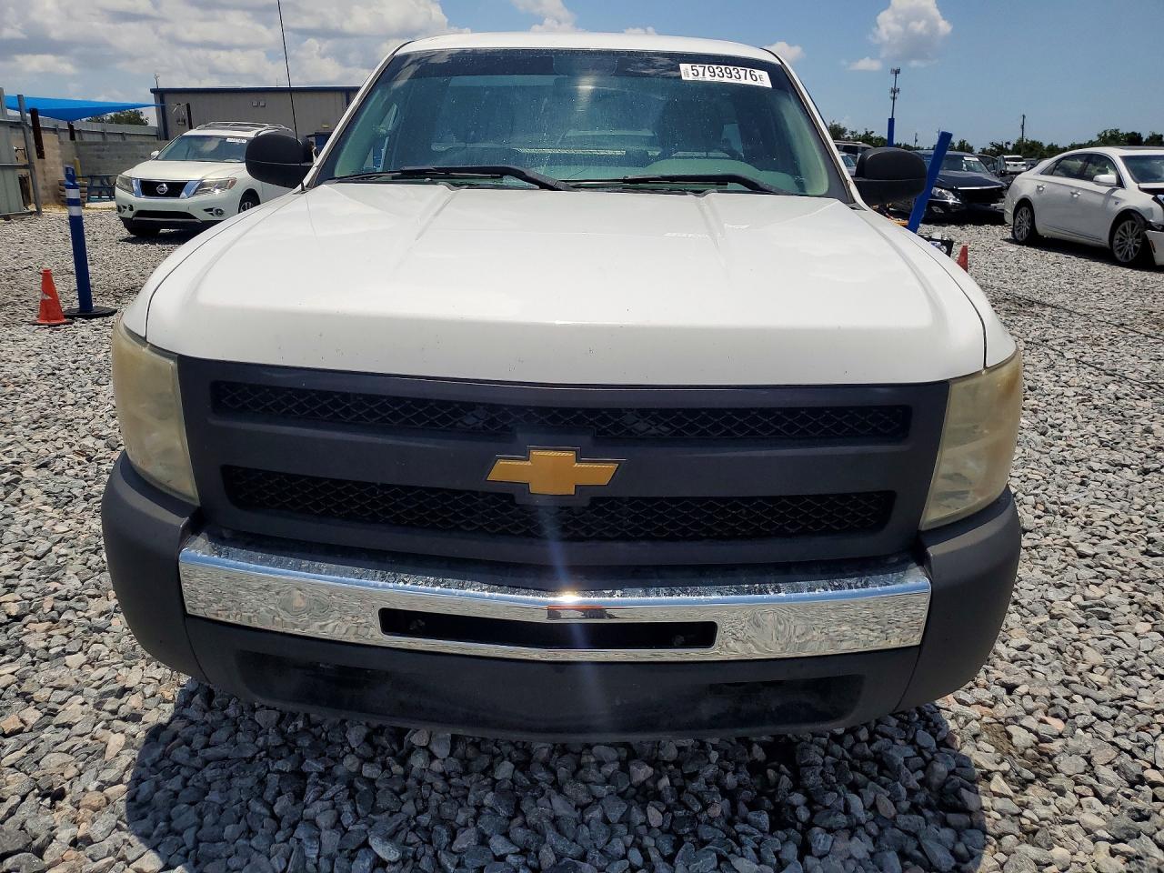 2011 Chevrolet Silverado C1500 White vin: 1GCNCPEX2BZ228544
